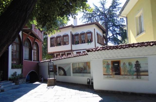 „Зрели и бесни” в Седмицата на съвременното изкуство