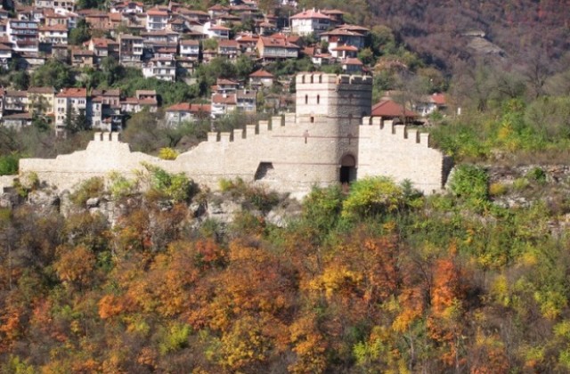 Подготвят реставрацията на Трапезица