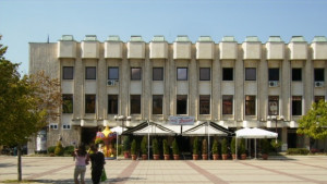 Увеличават таксите в читалище Зора