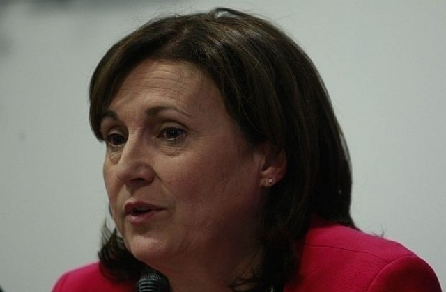 Бъчварова: Целта ни е и да интегрираме бежанците тук