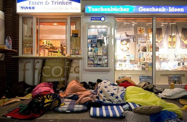 450 000 бежанци са влезли в Германия от началото на годината