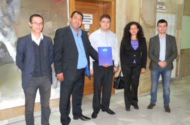 ДПС се регистрира в ОИК - В. Търново за местния вот