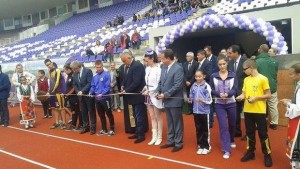 Бойко Борисов сряза лентата на обновения стадион Ивайло във Велико