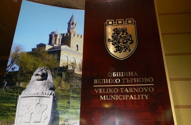 Кметът Даниел Панов и шефът на БАН Стефан Воденичаров подписват споразумение за сътрудничество