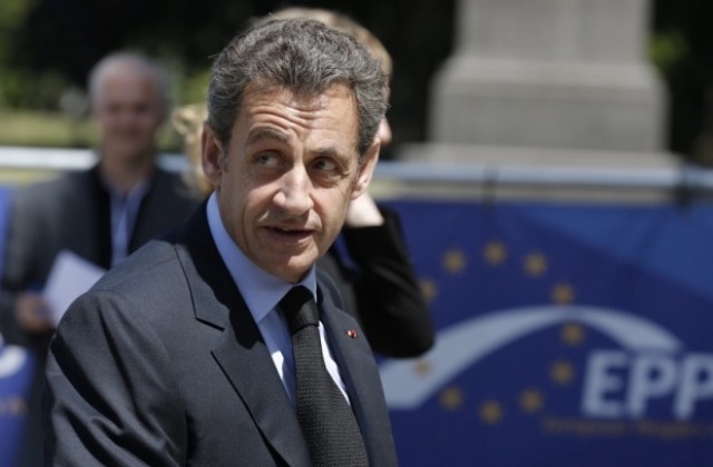 Саркози призова за замразяване на Шенгенското споразумение