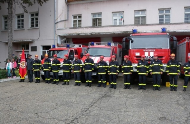 Отличиха свищовски огнеборец за проявен героизъм
