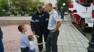 Деца се включиха в демонстрациите за празника на пожарникарите