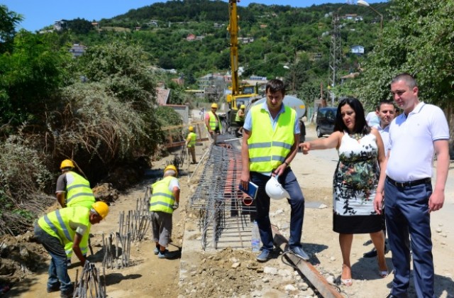 Довечера отварят пътя за Виница