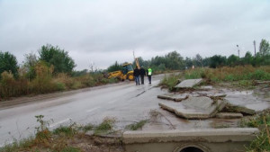 Дъждът затрудни движението в района на с Совата проблемът е