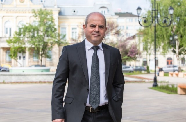 Кметът Пламен Стоилов с награда Кмет на годината