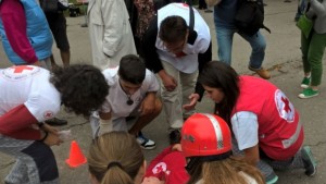 Доброволци показаха основни техники за първа помощ
