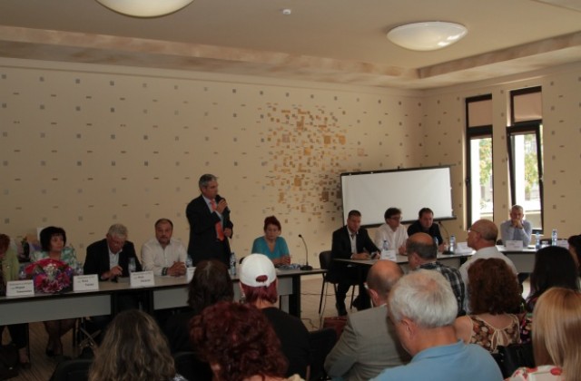 Синдикалисти на среща с кандидати за кмет на Стара Загора