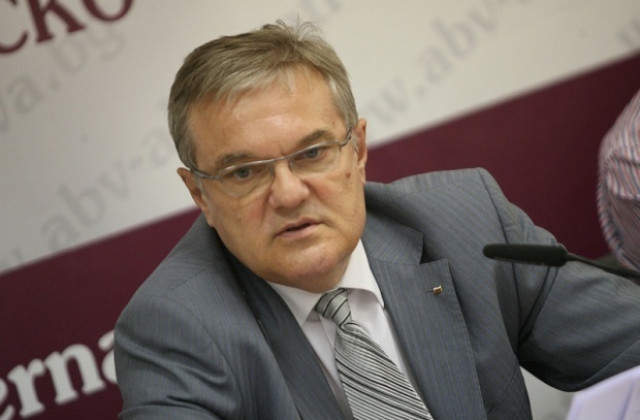 Р. Петков: Бежанската вълна свари Европа неподготвена