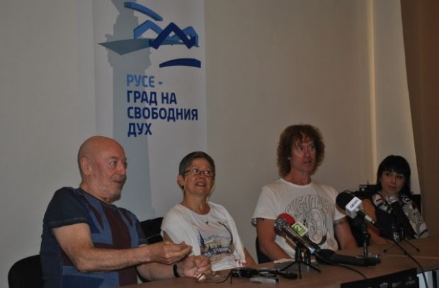 „Назарет” загатват за новия си албум на концерт в Русе