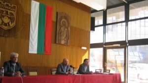 Липсата на кворум провали извънредната сесия на ОбС Дупница