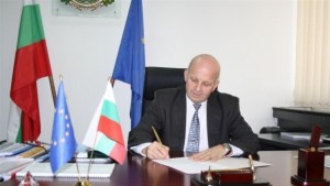 Областният управител открива учебната година в СОУ Васил Левски