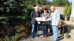 Кметът Драгомир Николов връчи наградите в конкурса Красив дом уютен