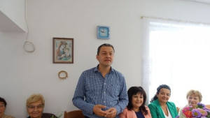 Кметът на Севлиево подари климатици на пенсионерския клуб в жкДр