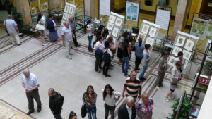 Изложба с рисунки на лагерист от Белене гостува в университета