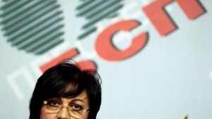 Опозицията настоява Горанов да оттегли предложението за 2 данък