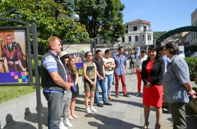 Изложба показва дейността и постиженията на ВТУ