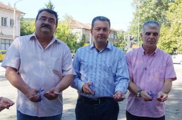 Кметът д-р Иванов: Новата водопроводна система в селата Петко Славейков и Кръвеник е инвестиция за поколенията