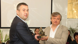 Връчиха наградата за критика на името на Иван Мешеков и