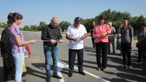 Пламен Тачев и Ралица Добрева прерязаха лентата на ремонтирания надлез