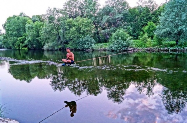 Slackline демонстрация за първи път над река Марица