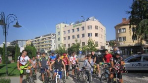 Тридесет и двама велосипедисти се включиха в обиколката на Севлиево
