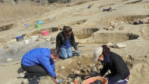 Археолози откриха амулет от средиземноморска мида в Селищната могила