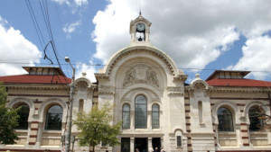 Отцепиха района около Халите заради изоставена раница