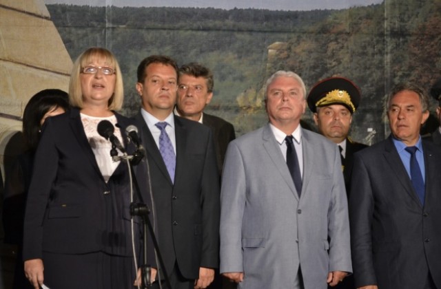 Цачева: Независимостта в съвременния свят е насочена към гарантиране на националните ни интереси