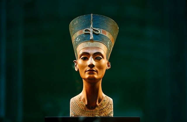 Търсят Нефертити в гробницата на Тутанкамон