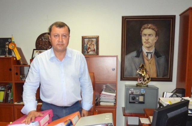 Патриотите-ВМРО“ подкрепят инж.Емануил Манолов за втори мандат в Павликени