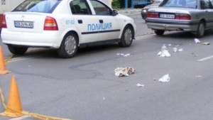 Лек автомобил блъсна мотоциклетист