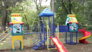 Нова площадка радва децата в Градската градина в Г Оряховица