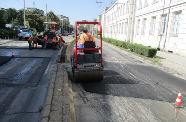 Поставят нови повдигнати пешеходни пътеки