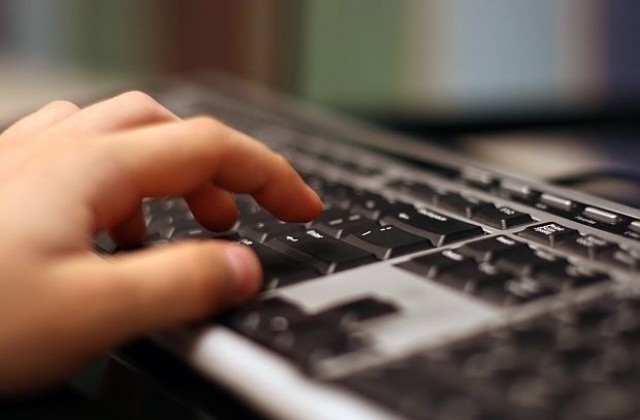 Предупреждават за некоректен онлайн търговец