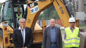 Нова канализация водопровод и асфалт за улиците в кв Самара