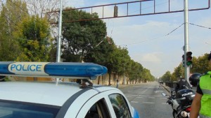 Затвориха Кукленско шосе заради паднали тролейбусни жици СНИМКИ
