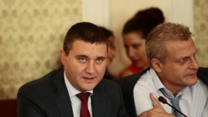 Коледни добавки ще има само за найбедните пенсионери