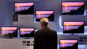 Създават телевизор който се навива на руло