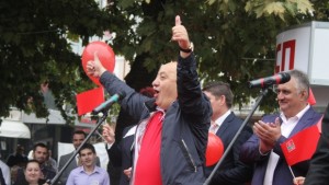 Георги Гергов С градинки и фонтанчета не може да се