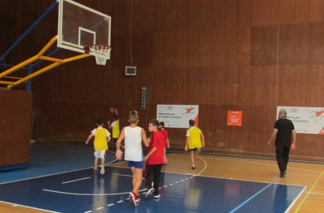 18 отбора премериха сили в турнира по стрийтбол от европейската инициатива MOVE WEEK