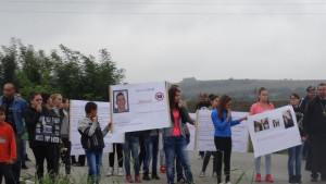 В Джулюница протестираха срещу убийствата по пътищата