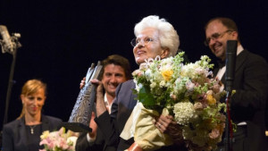 Райна Кабаиванска с приз за цялостен принос в областта на