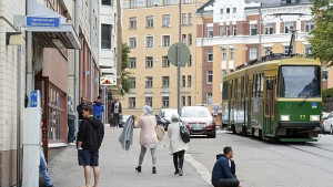 Бежанци Финландия е скучна и студена връщаме се в Швеция