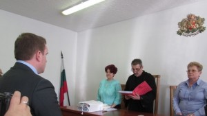 На 3 г и половина затвор осъдиха бившия замкмет на
