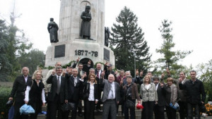 Мирослав Трифонов С разум и сърце тръгваме към по добро